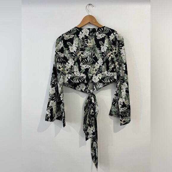 NWT Akira Be Honest Tropical Top Size Small - Picture 5 of 6